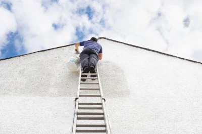 Peinture extérieure à Lerné — façades et ravalement